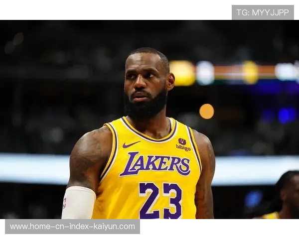 湖人队攻防转换节奏加快，但防守强度难以持续限制对手得分